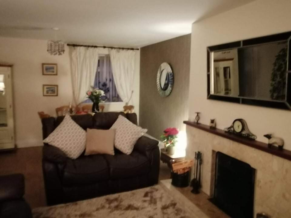 Comfy Quiet Town House Βίλα Strabane Δωμάτιο φωτογραφία